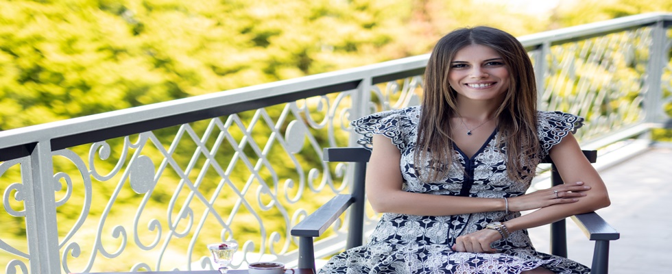 Burcu Erken’den yeni mayo koleksiyonu HİPNOZ