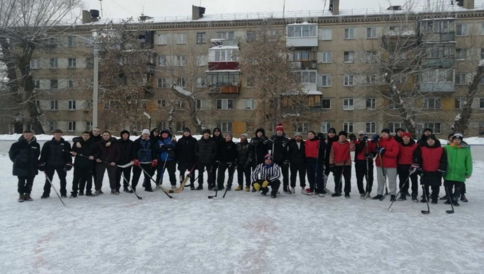 Altın Puck hokey turnuvası Birleşik Rusya’nın desteğiyle Çelyabinsk’te düzenlendi.