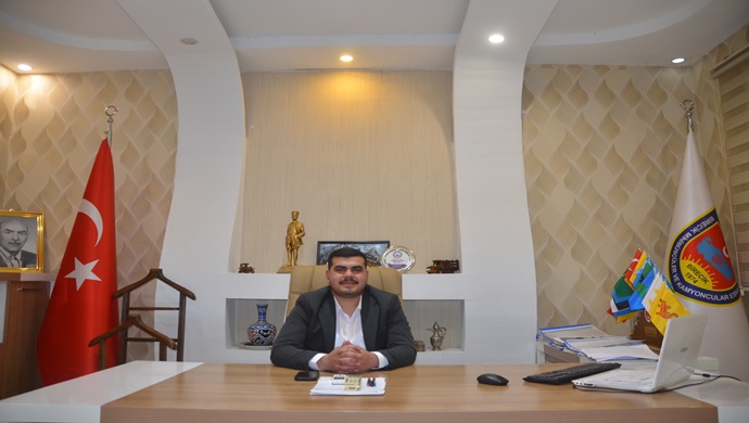 BİRECİK MİNİBÜSÇİLER VE KAMYONCULAR ODASI BAŞKANI MUHYETTİN BEGİT`TEN 1 MAYIS EMEK VE DAYANIŞMA GÜNÜ KUTLAMA MESAJI