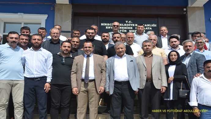 BİRECİK BELEDİYESİ VE AK PARTİ BİRECİK İLÇE BAŞKANLIĞI BAYRAMLAŞMA PROGRAMINA YOĞUN İLGİ