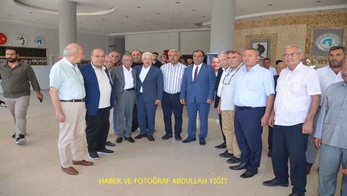 CHP BİRECİK İLÇE KONGRESİ YAPILDI! BAŞKAN HASAN KURT GÜVEN TAZELEDİ