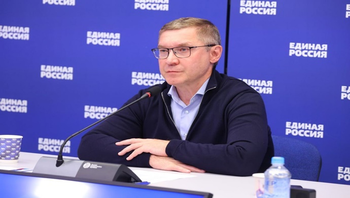 Интерфакс: Владимир Якушев выступил за системную поддержку работы местных отделений «Единой России»