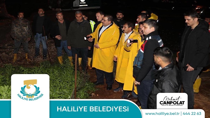 BAŞKAN CANPOLAT VE KAYMAKAM ŞAHİN’DEN GECE SAĞANAK MESAİSİ
